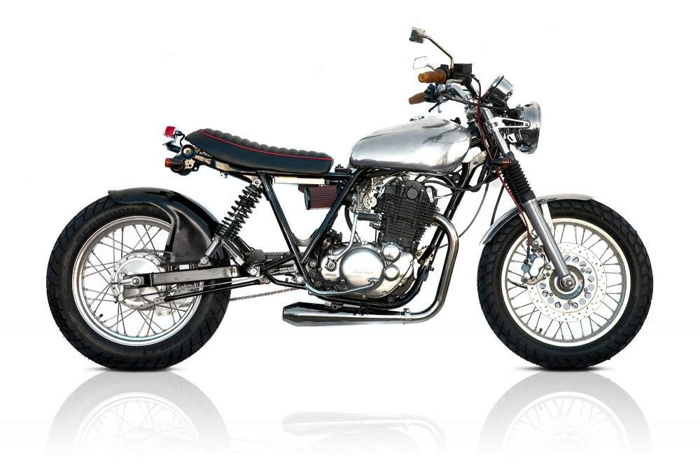 Yamaha SR400